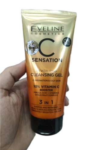 ژل شوینده و روشن کننده صورت ویتامین سی اولاین Eveline C Sensation حجم 150 میلی لیتر